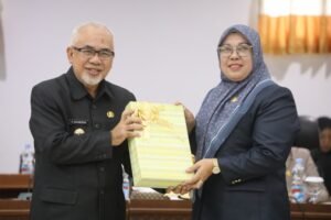 Wabup Bantaeng Serahkan Rancangan Perubahan KUA – PPAS Tahun Anggaran 2025