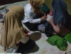 UPT Puskesmas Baruga Melakukan Kunjungan Ibu Nifas, Keluarga Pasien: Kami Bangga Diberikan Pelayanan Seperti Ini